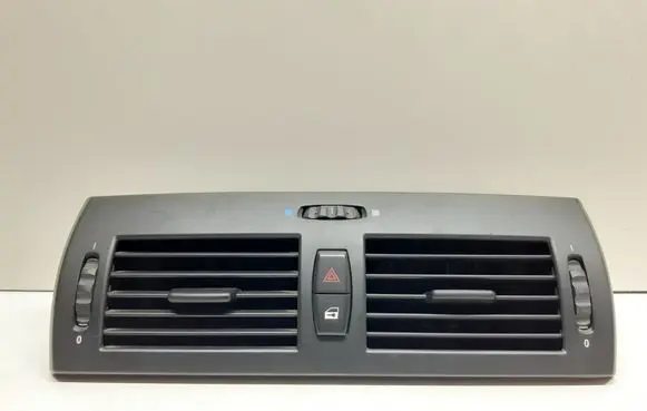 BMW X3 E83 Dash center air vent grill 3400074