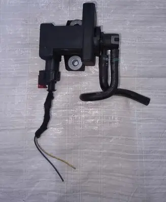 Opel Zafira B Valve vacuum 55599948