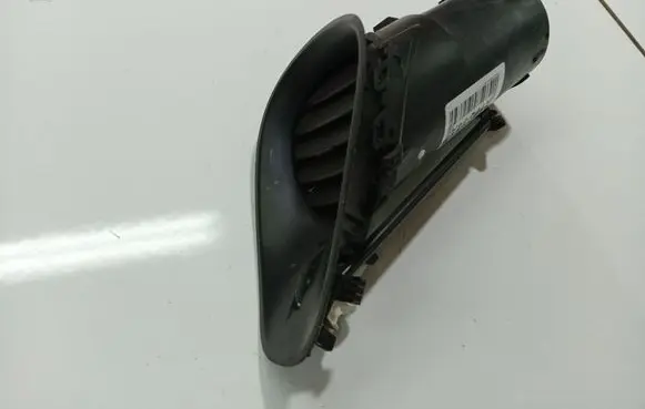 Renault Scenic II - Grand scenic II Dash center air vent grill 32606X