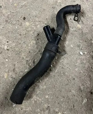 Subaru Outback Engine coolant pipe/hose
