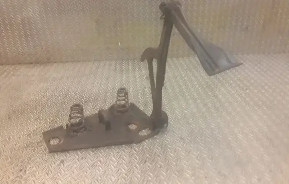 Mercedes-Benz ML W163 Engine bonnet (hood) release handle 1638800660 A1638800660