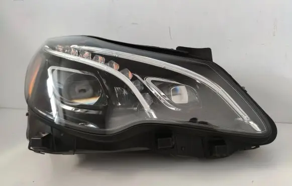Mercedes-Benz E C207 W207 Headlight/headlamp A2079064400KZ 0002603916