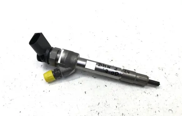 BMW 2 Active Tourer U06 Fuel injector 8472208