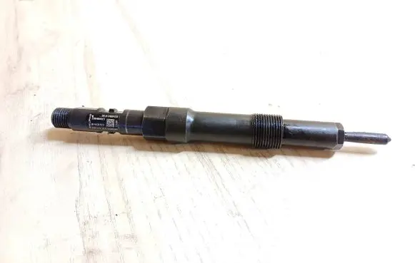Ford Mondeo Mk III Fuel injector 3S7Q9K546AB 804AA425 EJDR00402Z