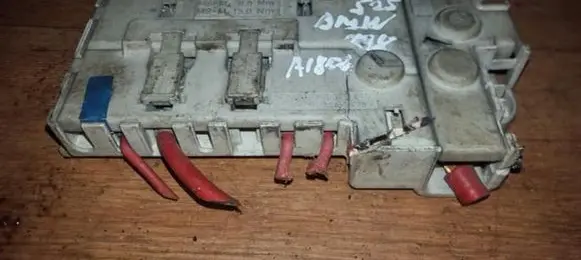 BMW 5 E39 Fuse box set 61138370638 18002