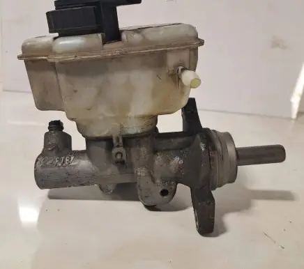 Volkswagen Golf VI Master brake cylinder 1K1611301E A8416101F