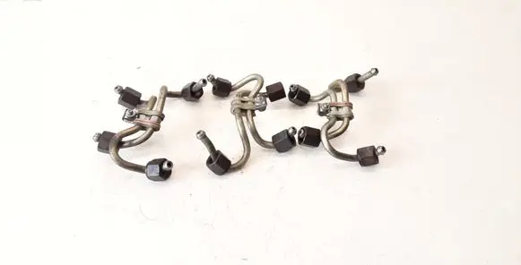 BMW 3 E90 E91 Fuel injector supply line/pipe 