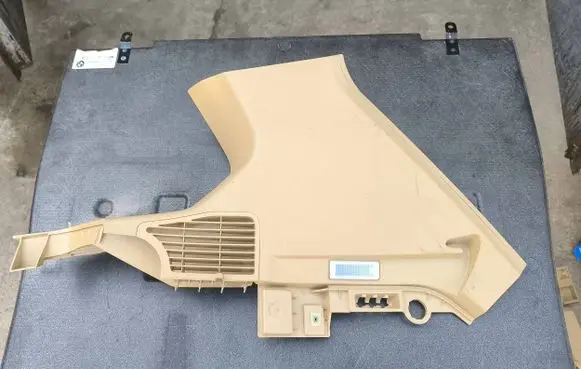 BMW X3 F25 (D)pillar trim (top) 7228140 156718