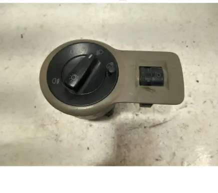 Skoda Fabia Mk2 (5J) Light switch bk73b0941531