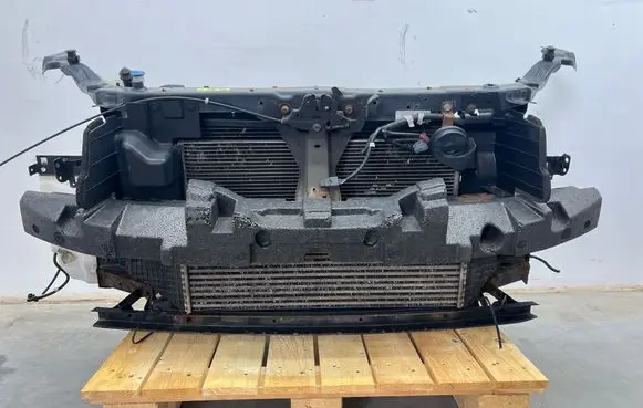 Nissan Qashqai Front piece kit 