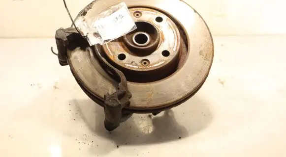 Peugeot 208 Front wheel hub spindle knuckle