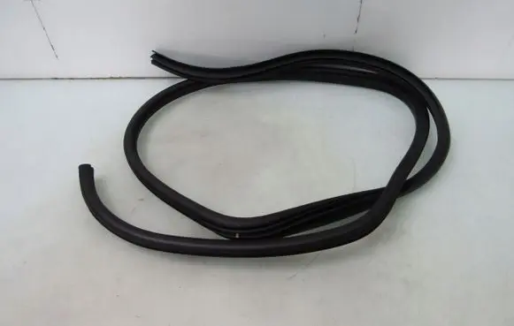 KIA Rio Front door rubber seal 