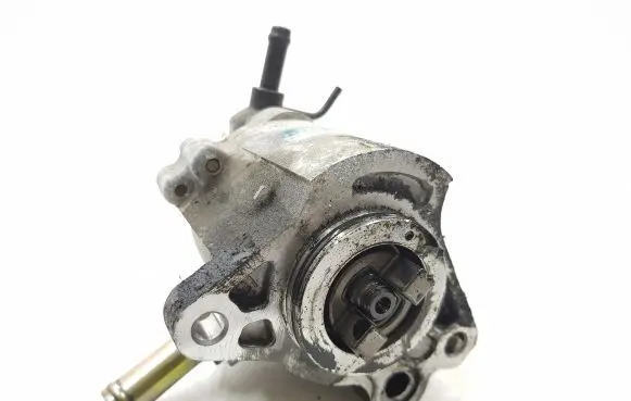 Toyota Corolla E120 E130 Vacuum pump 2930027010 0810002590