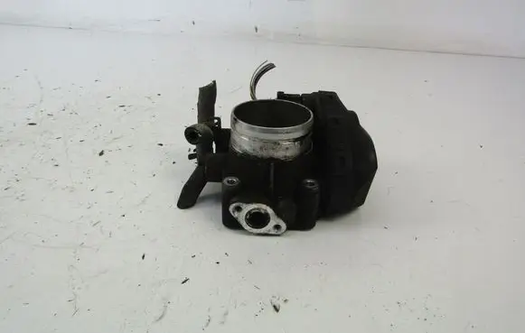 Skoda Octavia Mk1 (1U) Electric throttle body valve 06A133062A