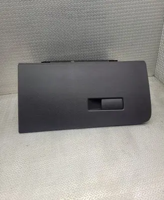 Opel Astra L Glove box 9840540680