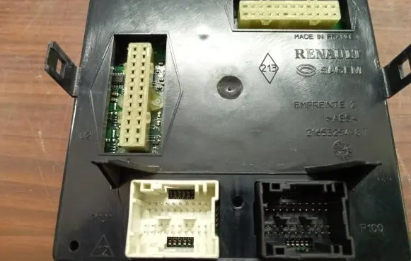 Renault Espace IV Immobilizer control unit/module 8200534447 00048763 281153494A