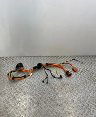 Mercedes-Benz GLE W167 Electric car charge socket A1675407048 8T0207929H 140220Q01
