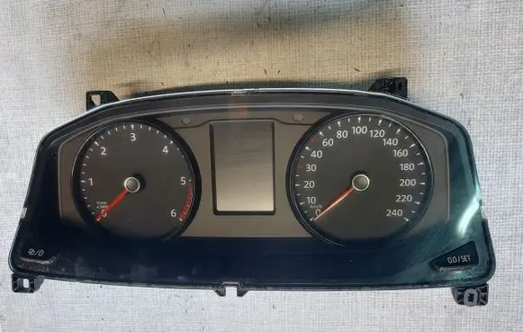 Volkswagen Transporter - Caravelle T6 Speedometer (instrument cluster) 7E0920860S