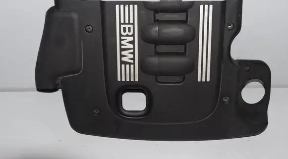 BMW 5 E60 E61 Engine cover (trim) 7789000