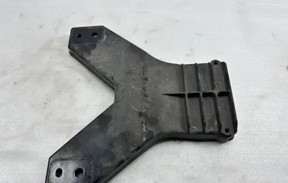 Mercedes-Benz S W222 Gearbox mounting bracket A2225240440