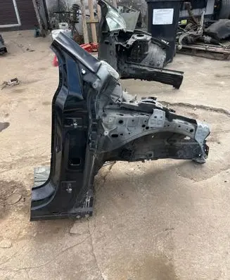 Mercedes-Benz B W247 Front quarter panel 