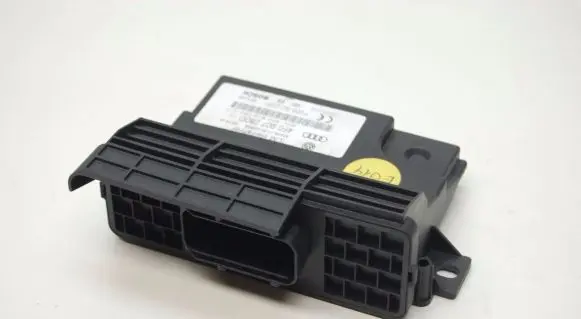 Audi Q7 4L Power management control unit 4F0907280D