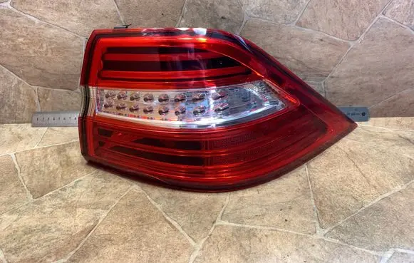 Mercedes-Benz ML W166 Rear/tail lights A1669063201