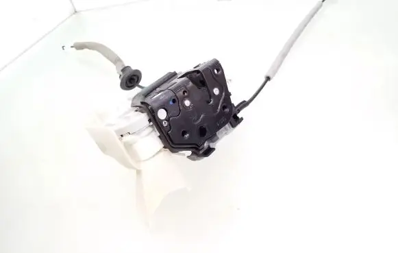 Audi A3 S3 8V Front door lock 8X1837015C 5N0837017D