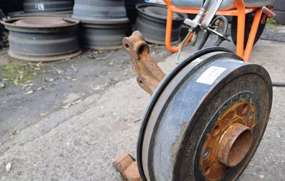 Dacia Duster Rear wheel hub spindle/knuckle 