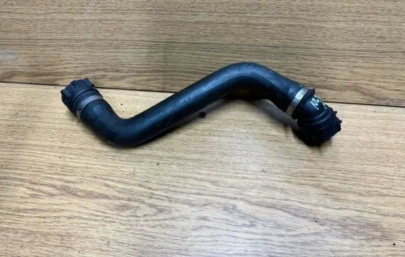 BMW 5 F10 F11 Engine coolant pipe/hose 7809821