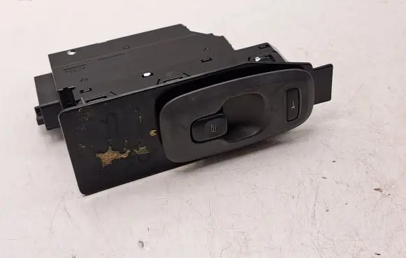 Volvo V70 Electric window control switch 30658147