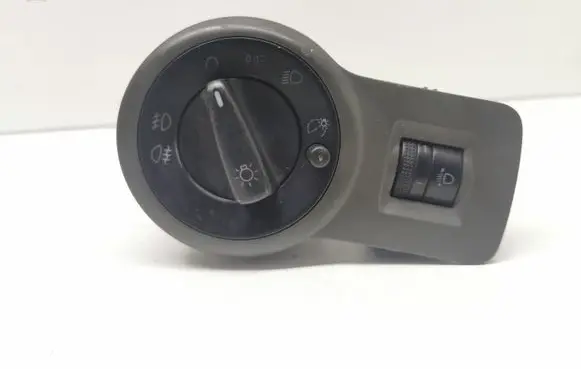 Skoda Octavia Mk1 (1U) Light switch 1U0941531