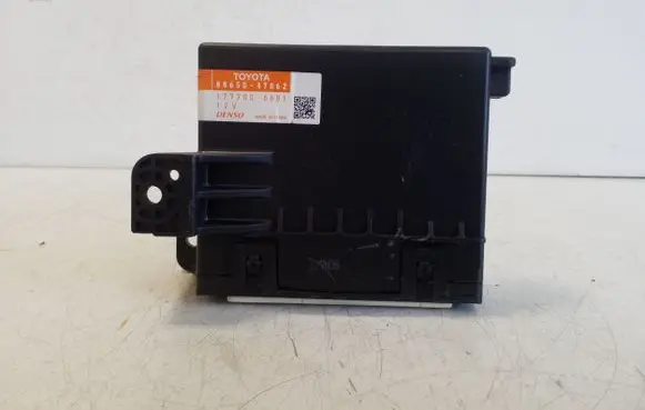 Toyota Prius (XW30) Air conditioning/heating control unit 8865047062