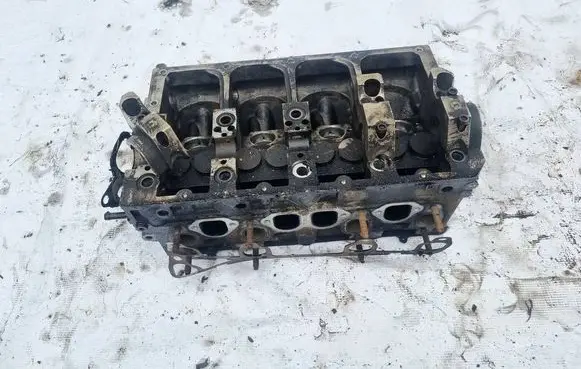 Volkswagen Golf V Engine head 038103373R