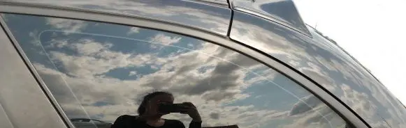 Nissan Primera Rear vent window glass 