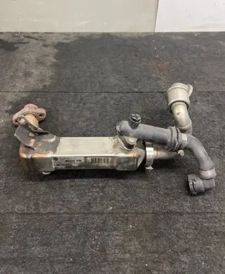 BMW 3 E46 EGR valve cooler 7794245 L4963000 14718