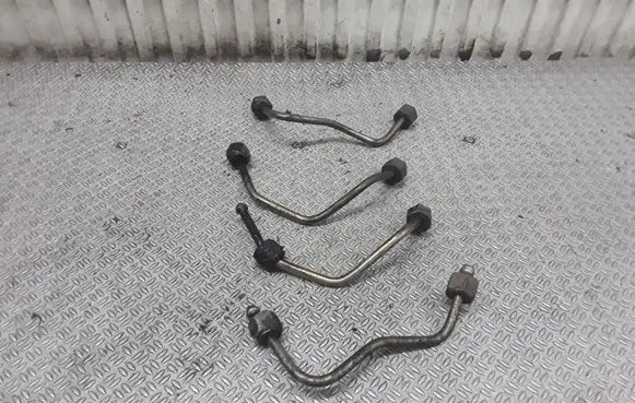 Fuel injector supply line/pipe
