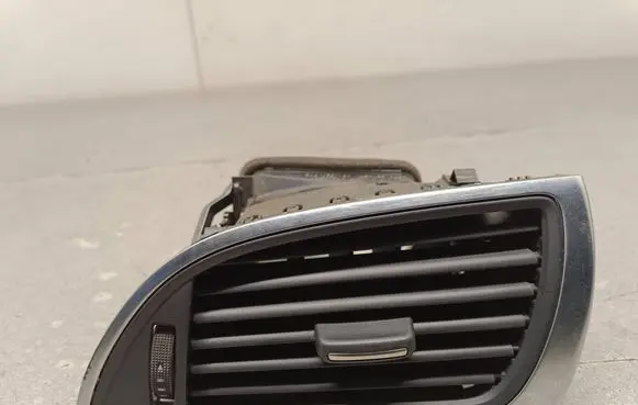 Audi A6 S6 C7 4G Dashboard side air vent grill/cover trim 9026200 4G1820902