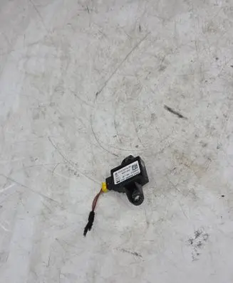 Mercedes-Benz ML W164 Airbag deployment crash/impact sensor A0038208426 A182
