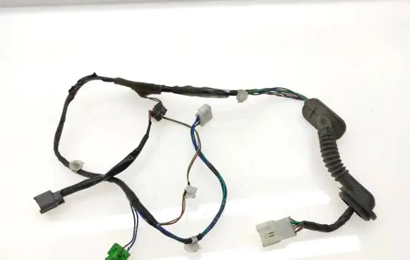 Subaru Outback Rear door wiring loom 81822AG000
