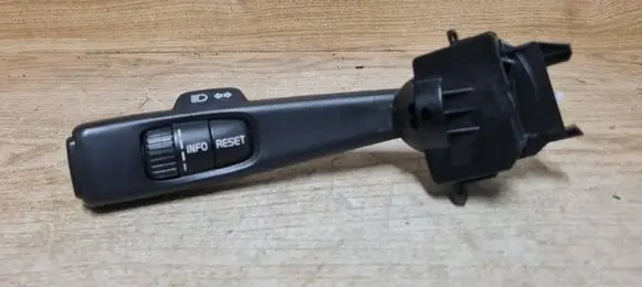 Volvo S40 Indicator stalk 17D770