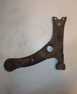 Toyota Corolla Verso E121 Front lower control arm/wishbone
