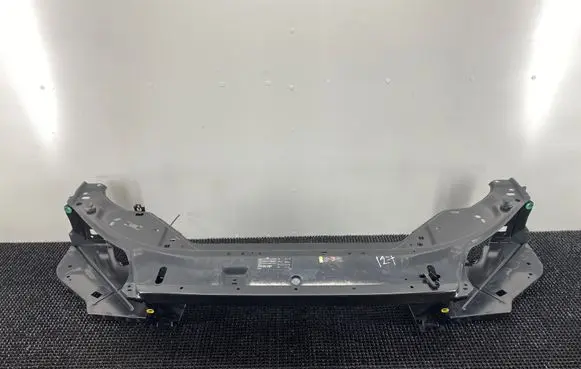 Volvo V70 Radiator support slam panel