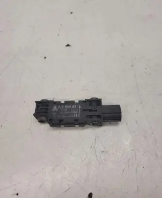 Audi TT TTS Mk2 Airbag deployment crash/impact sensor 8J0959651