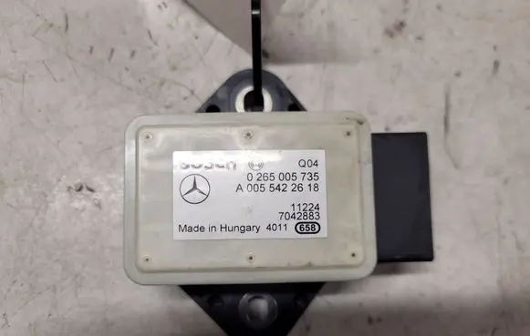 Mercedes-Benz E W212 ESP acceleration yaw rate sensor 0265005735 A0055422618