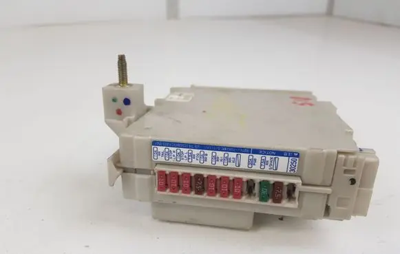 Lexus GS 300 350 430 450H Fuse module 8267030250