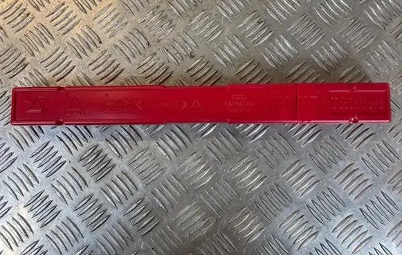 Audi Q5 SQ5 Emergency warning sign 8K0860251