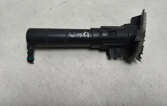Porsche Macan (95B) Headlight washer spray nozzle 95B955978