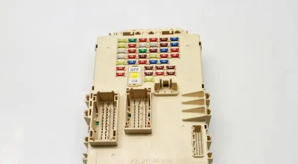 Hyundai i40 Fuse module 919503Z021