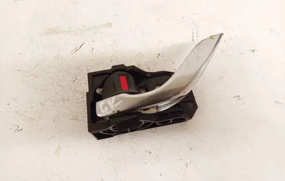 Mazda 6 Rear door interior handle t8315